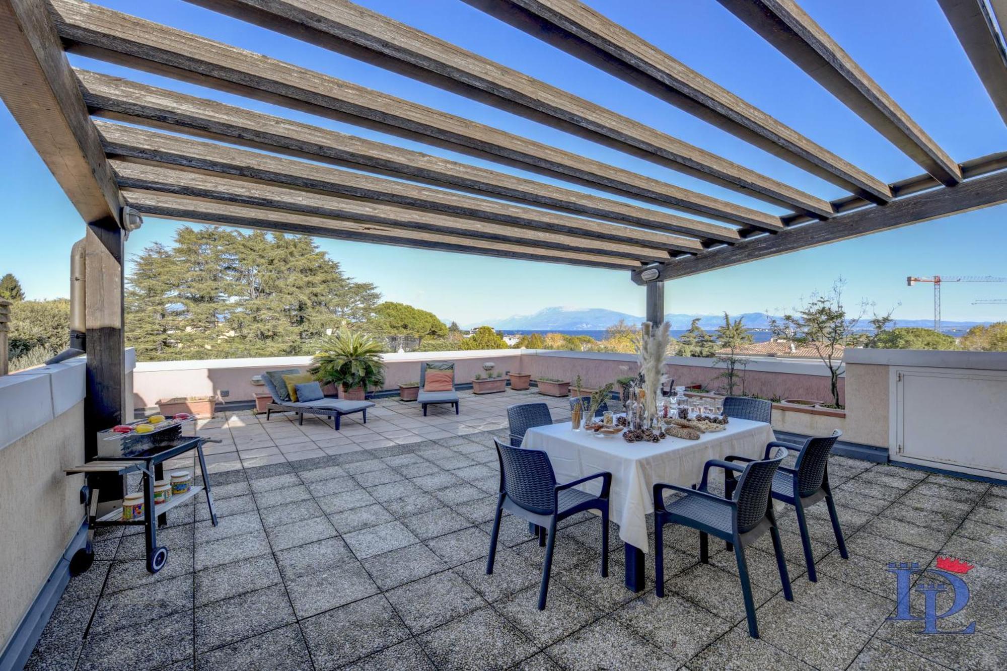 Desenzanoloft Official Partner Marriott Homes & Villas - Gardastar La Stella Del Lago Desenzano del Garda Eksteriør billede